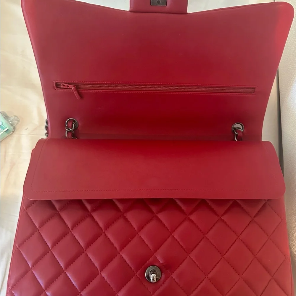 Chanel Jumbo double flap RED Ruthenium hardware *like NEW* - Picture 4 of 8